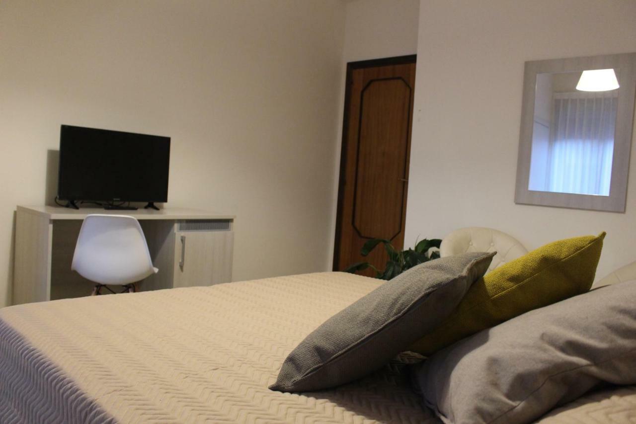 Sant'Adriana Apartment เรจโจ ดี คาลาเบีย ภายนอก รูปภาพ