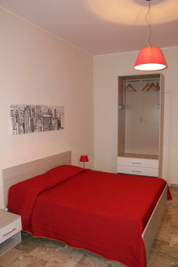 Sant'Adriana Apartment เรจโจ ดี คาลาเบีย ภายนอก รูปภาพ