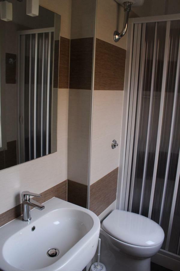 Sant'Adriana Apartment เรจโจ ดี คาลาเบีย ภายนอก รูปภาพ