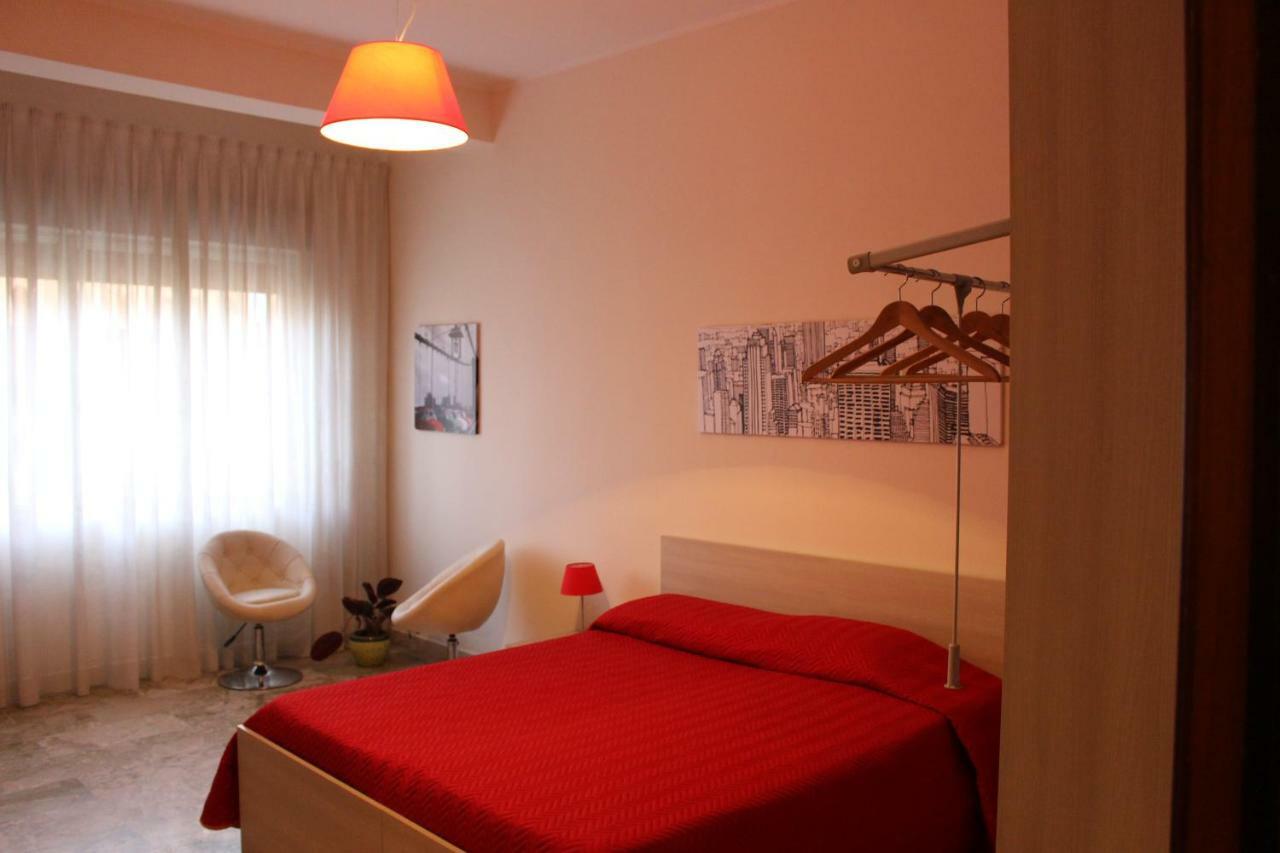 Sant'Adriana Apartment เรจโจ ดี คาลาเบีย ภายนอก รูปภาพ